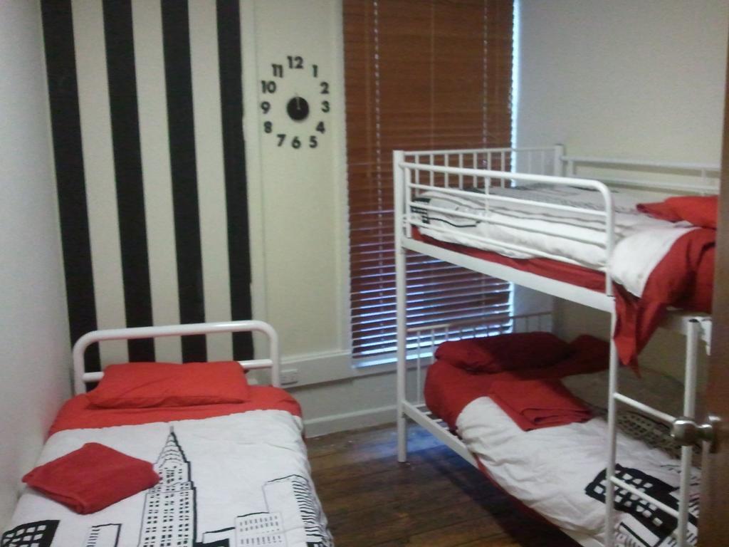 The Melbourne Connection Travellers Hostel الغرفة الصورة